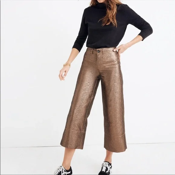 NWOT Gorgeous bronze wide leg trousers - Picture 3 of 9